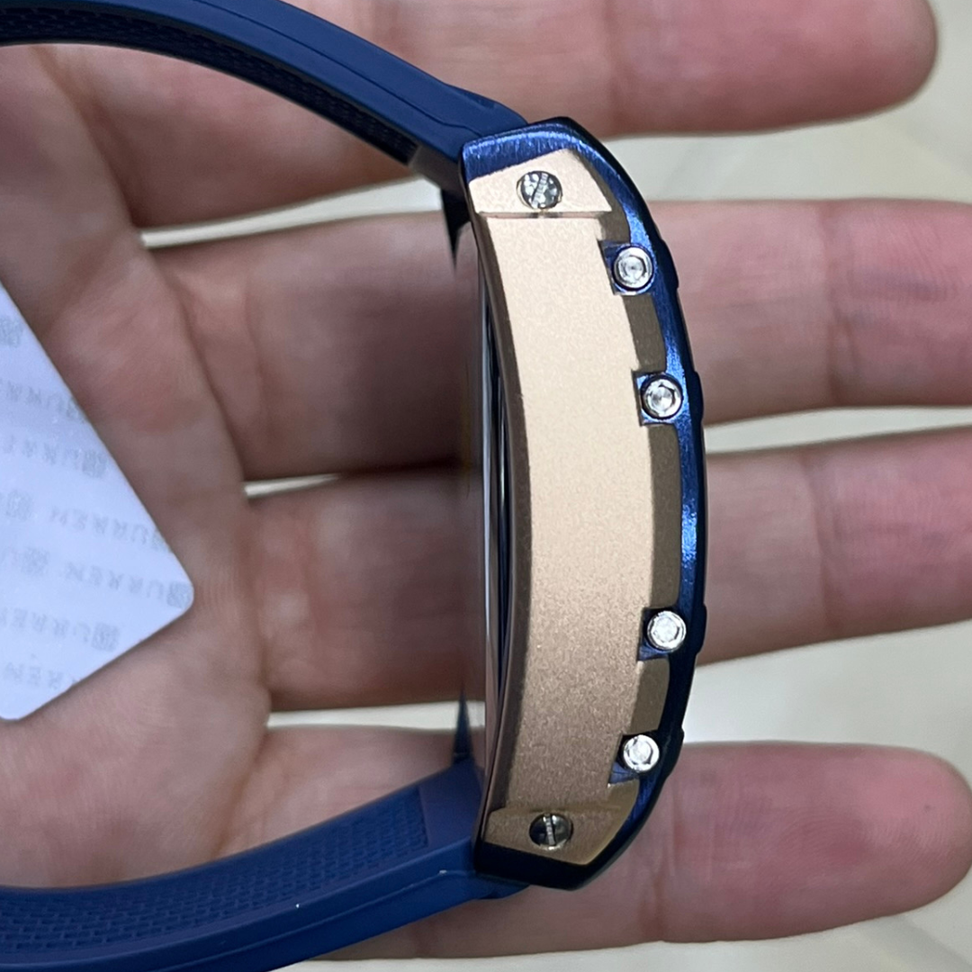CURREN Business Montres carrées uniques avec grand cadran Sport Quartz Bandes en silicone
